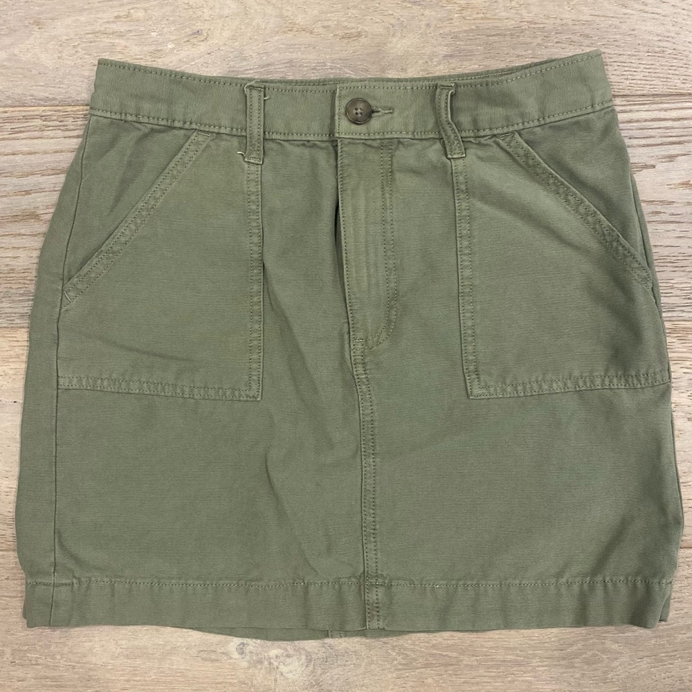 Lucky brand olive green cargo skirt